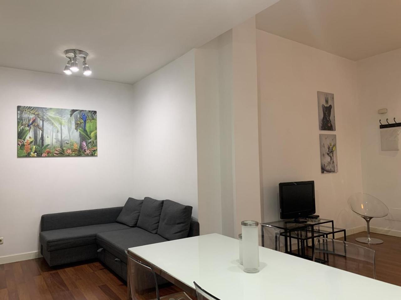 Modern Apartment II In Мадрид Экстерьер фото